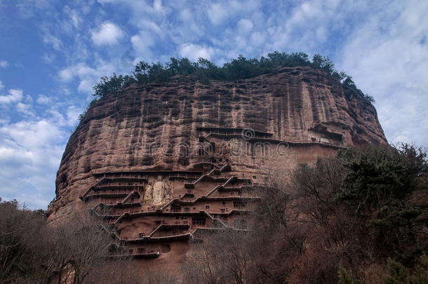 天水<strong>麦积山</strong>寺洞