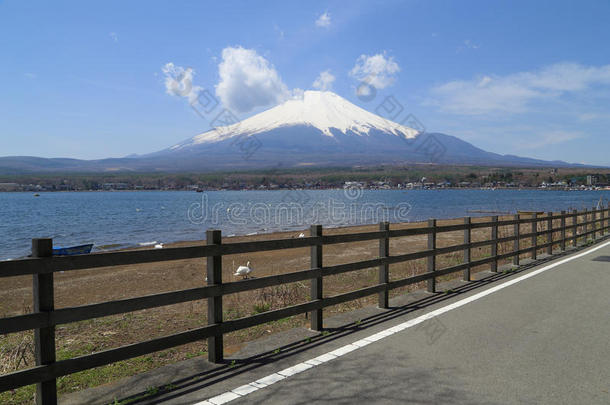 富士山在日本山中湖