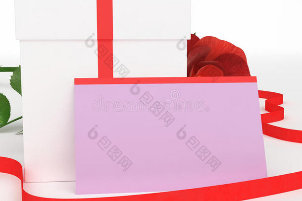 礼品卡展示浪漫套餐和礼盒