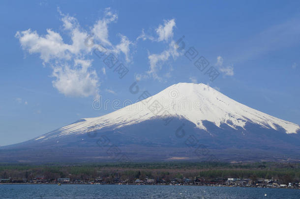 富士山在日本山中湖