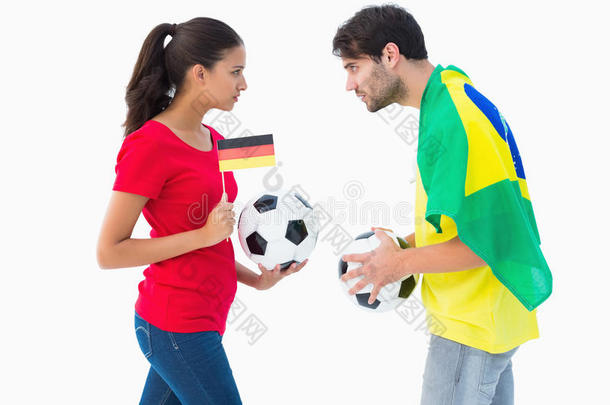 德国和巴西<strong>足球</strong>迷<strong>对决</strong>