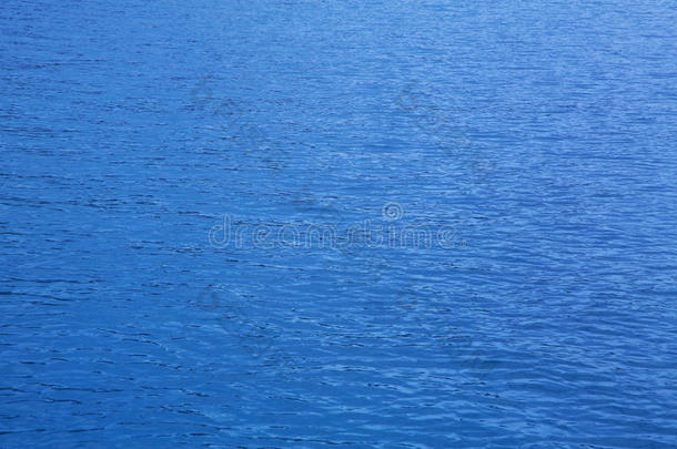 海洋：<strong>蓝色</strong>的<strong>水背景</strong>-空的自然表面。