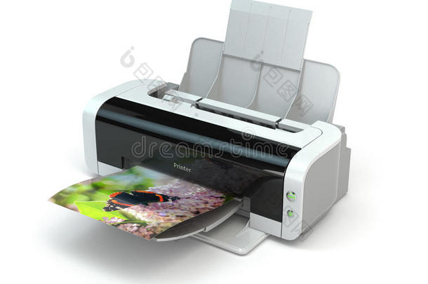 彩色打印机在白色背景上打印照片。