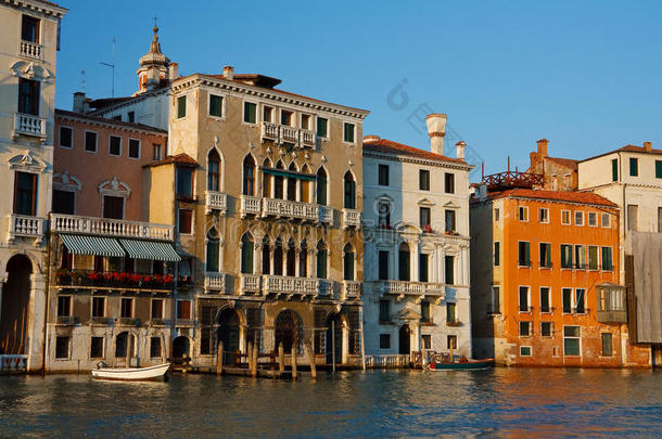 意大利威尼斯的<strong>大运</strong>河。