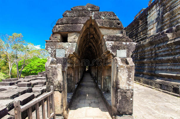 柬埔寨吴哥窟寺庙群中一座历史悠久的高棉寺庙的古遗址。柬埔寨旅游概念。
