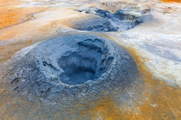 地区气泡破裂陨石坑地壳