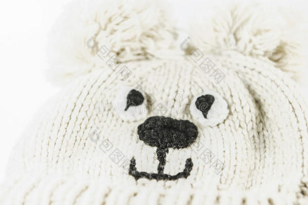冬天用天然羊毛保暖婴儿帽。有趣又漂亮