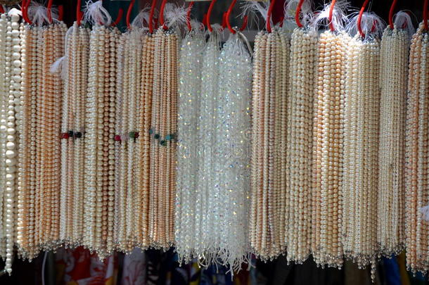 珠瓷器闪烁海南岛
