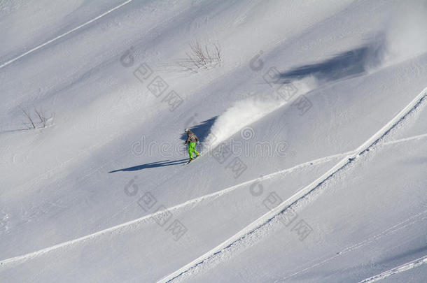 滑雪板自由行者