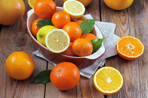柑橘类水果-橘子，柠檬，橘子，柚子