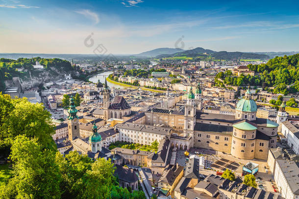 奥地利历史名城萨尔茨堡鸟瞰图