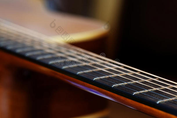 吉他微动板，细节与浅深度的领域