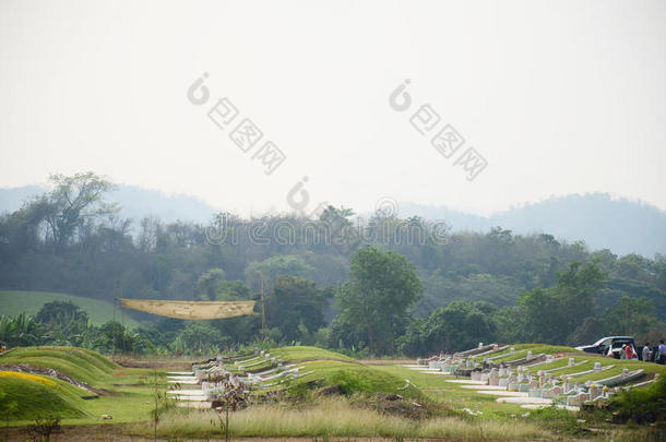 泰国清明节时的中国墓