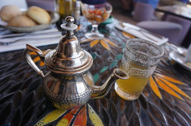 阿拉伯语饮料颜色晚餐梦想