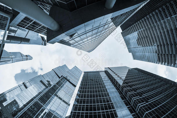 未来主义的现代摩天大楼