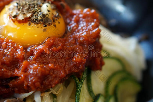 比宾巴，韩国热混合配菜食品