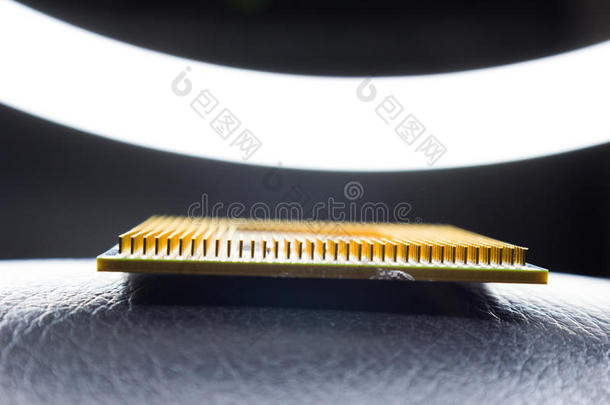 数字芯片组主板与处理器芯片