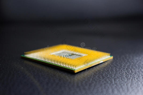 数字芯片组主板与处理器芯片