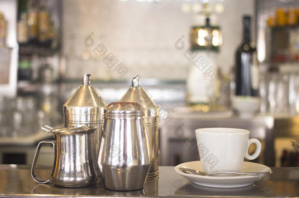 咖啡消费杯勺子茶托餐厅咖啡厅酒吧