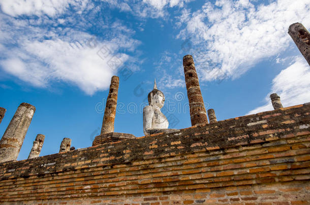 泰国马哈塔寺苏霍台历史公园古佛像。