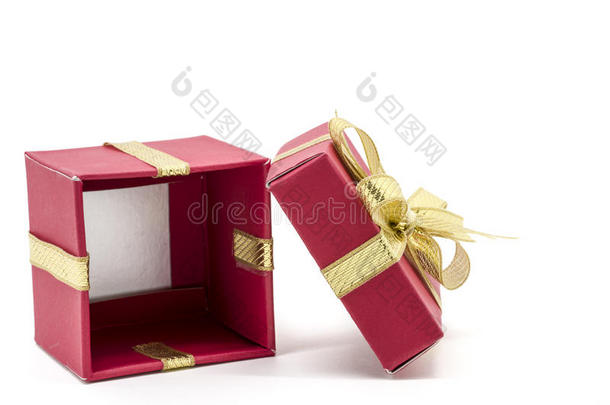圣诞礼品盒，带金色丝带蝴蝶结