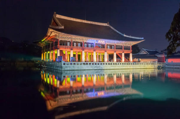 晚上在京博贡宫的<strong>庆</strong>和路-韩国首尔