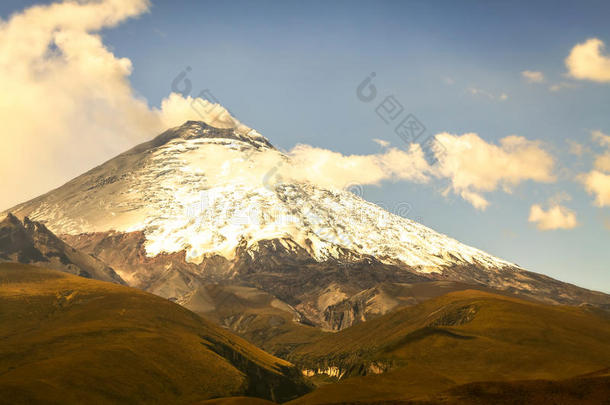 科托帕西火山剧烈爆炸