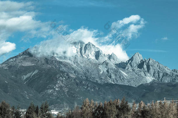 玉龙雪山