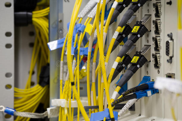 宽带商业电缆<strong>容量</strong>中心