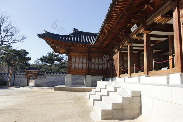 韩<strong>国庆</strong>邦屋顶风格和户外结构旅游