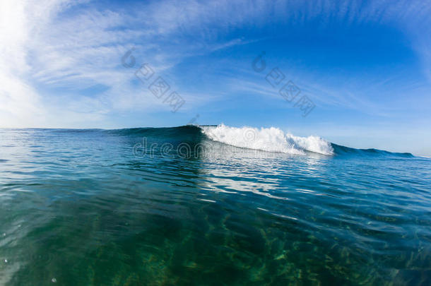 海滩蓝色特写镜头撞车里面