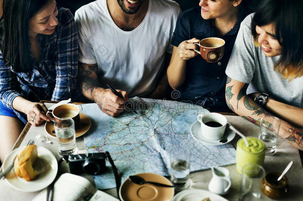 露营咖啡计划共同幸福的概念