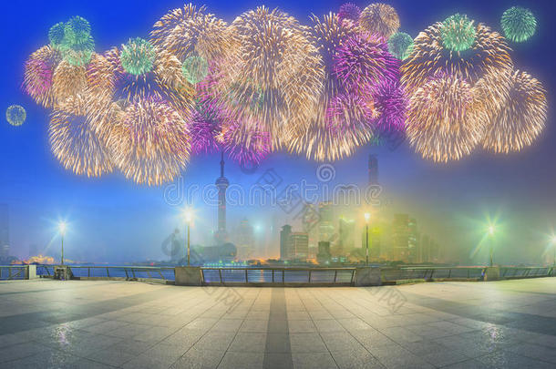 美丽的夜晚<strong>上海</strong>的<strong>城市</strong>景观与<strong>城市</strong>灯在黄浦江，<strong>上海</strong>，中国