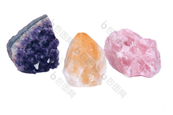 黄水晶、玫瑰和紫水晶原石