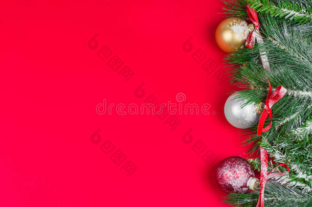 圣诞贺卡，红色背景