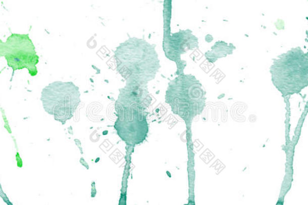 白色背景上的绿色水彩飞溅和斑点。 <strong>水墨</strong>画。