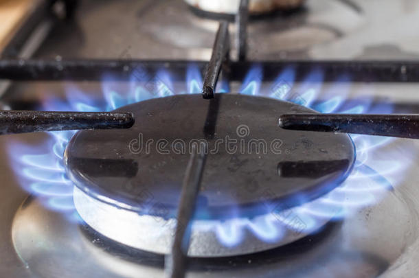 煤气灶滚刀带火焰