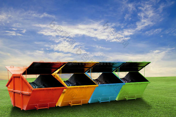 彩色工业垃圾箱（垃圾箱）用于城市垃圾或