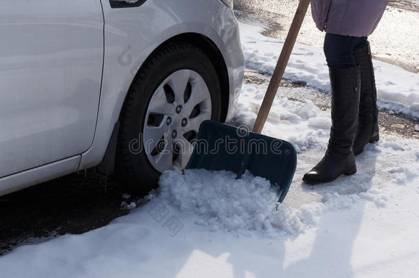 暴风雪<strong>汽车城</strong>市打扫清洁