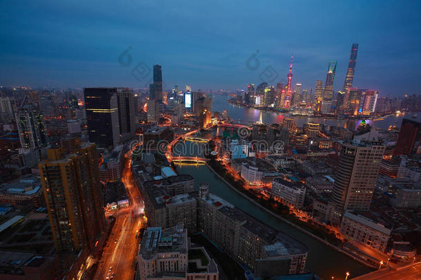 <strong>夜景上海</strong>天际线航空摄影
