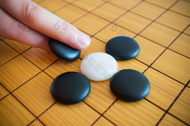 去游戏还是围棋中国棋盘游戏