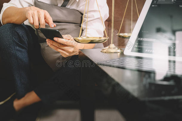 律师平衡大律师黄铜商业