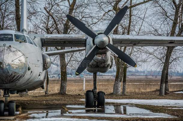 机场<strong>航空飞机</strong>空气螺旋桨