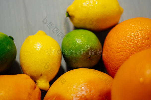 柑橘，橘子，石灰，<strong>柠檬</strong>，柚子，柚子的水果