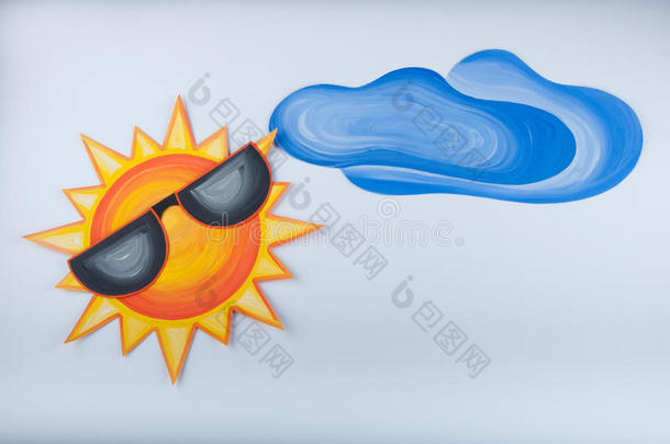 用水粉画的有趣的<strong>卡通图</strong>片。 在白色背景上戴着眼镜和云的太阳