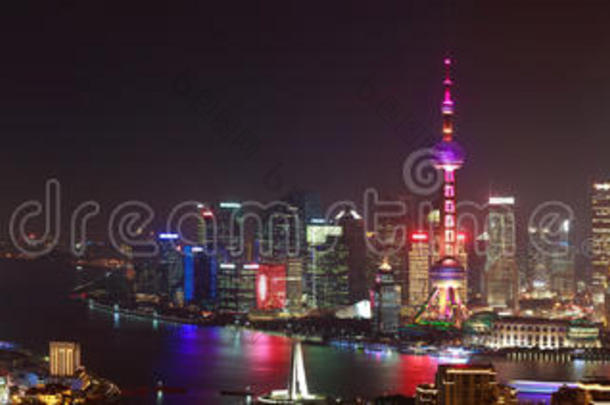 上海外滩全景夜景天际线航空摄影