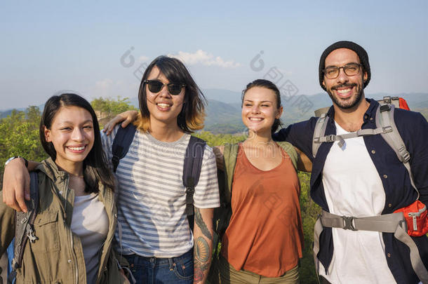 不同的朋友提出户外概念