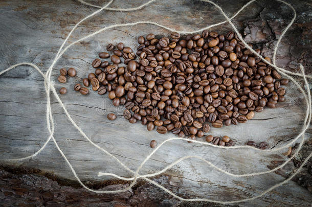 陈木上的咖啡豆