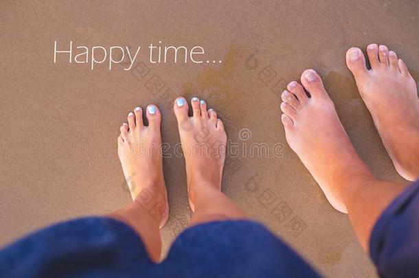 脚关于两个爱好者向沙-夏,太阳,海,海滩,inscripti向