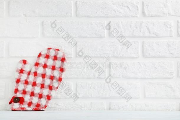 厨房用以握持热锅的布垫子或厚布